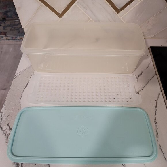 TUPPERWARE #782 Bread Celery Veggie Keeper 3 Piece Storage Container Aqua color - Picture 1 of 11